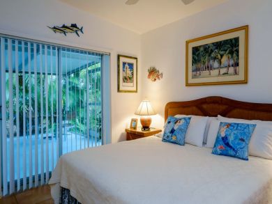 Holmes Beach Three Bedroom Rentals with Pool